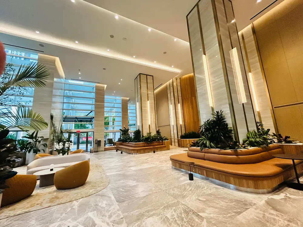 Tourmaline Lobby & Cafe — photo 9